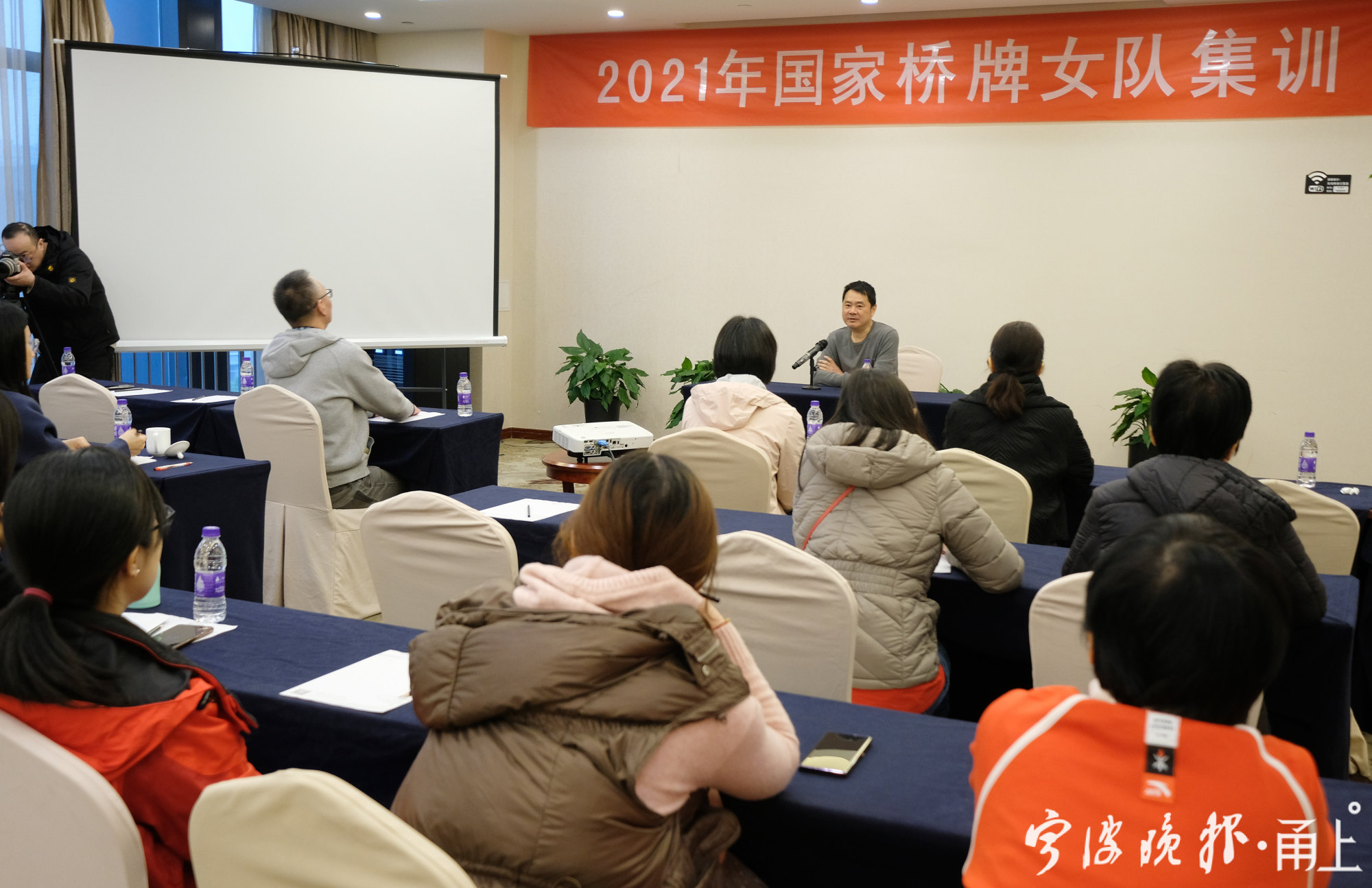 中国女队最优秀的成绩为目标,以为国争光为己任,并提出了今年亚太桥牌