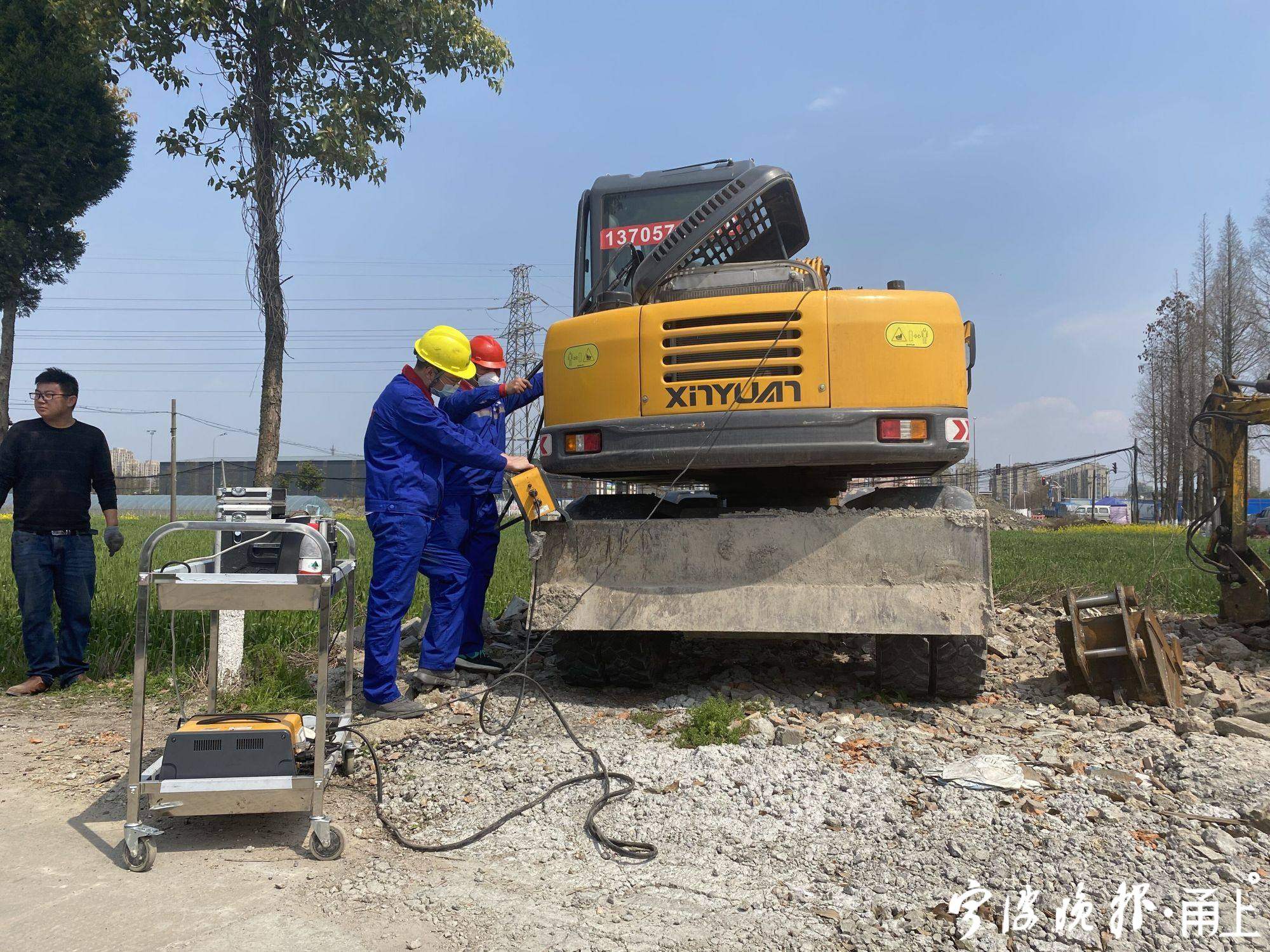 宁波对挖掘机,压路机执法动真格