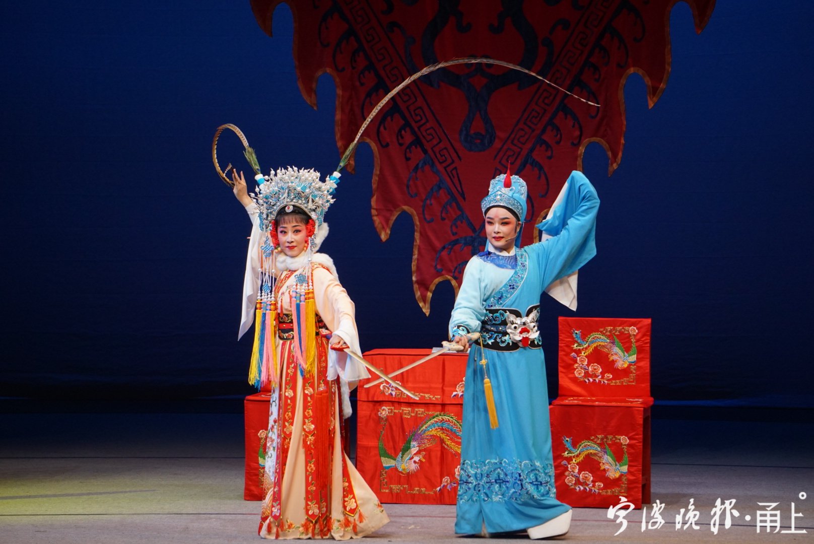 名家荟萃流派纷呈越剧名家齐聚甬城贺新春