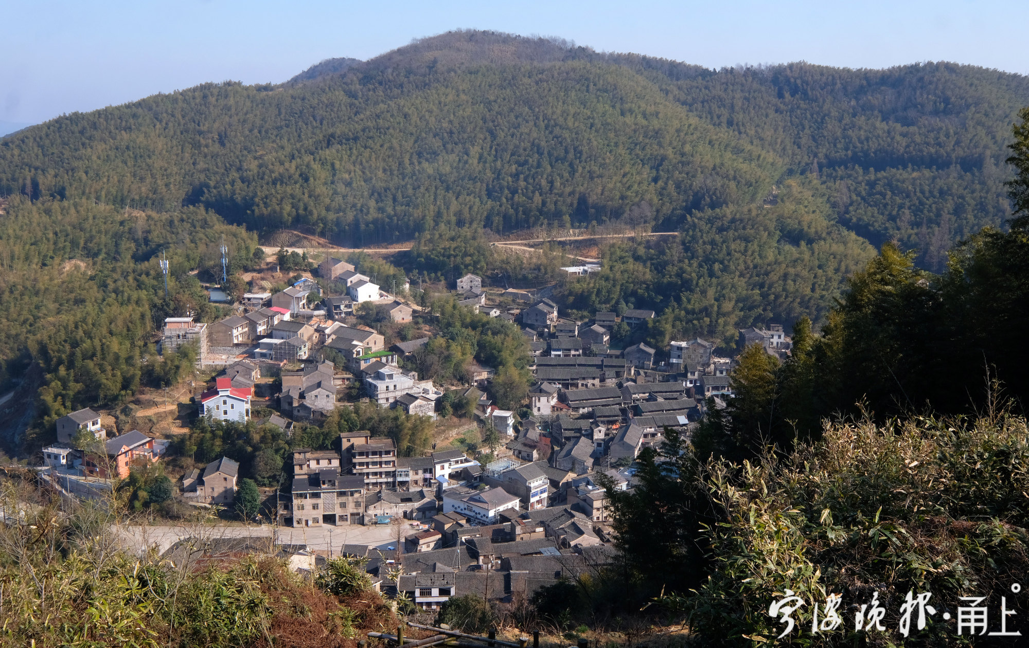 初春的东山老村,见证了落寞和深沉