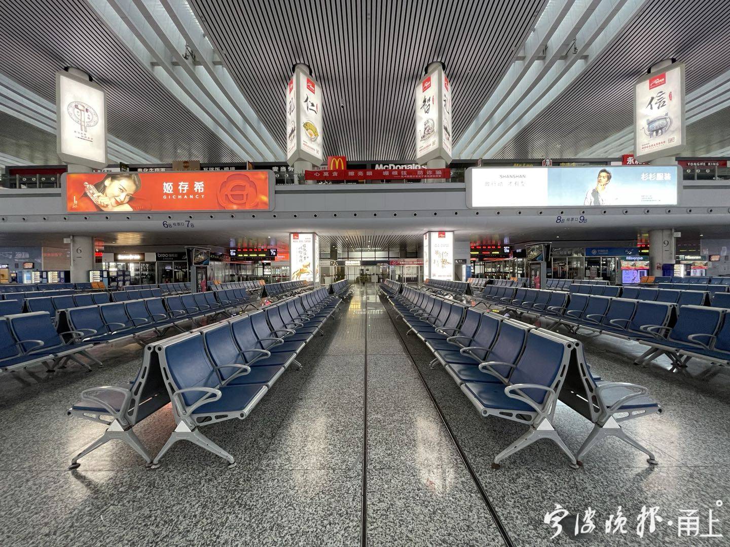 列车全部停运后的宁波火车站是怎么样的?