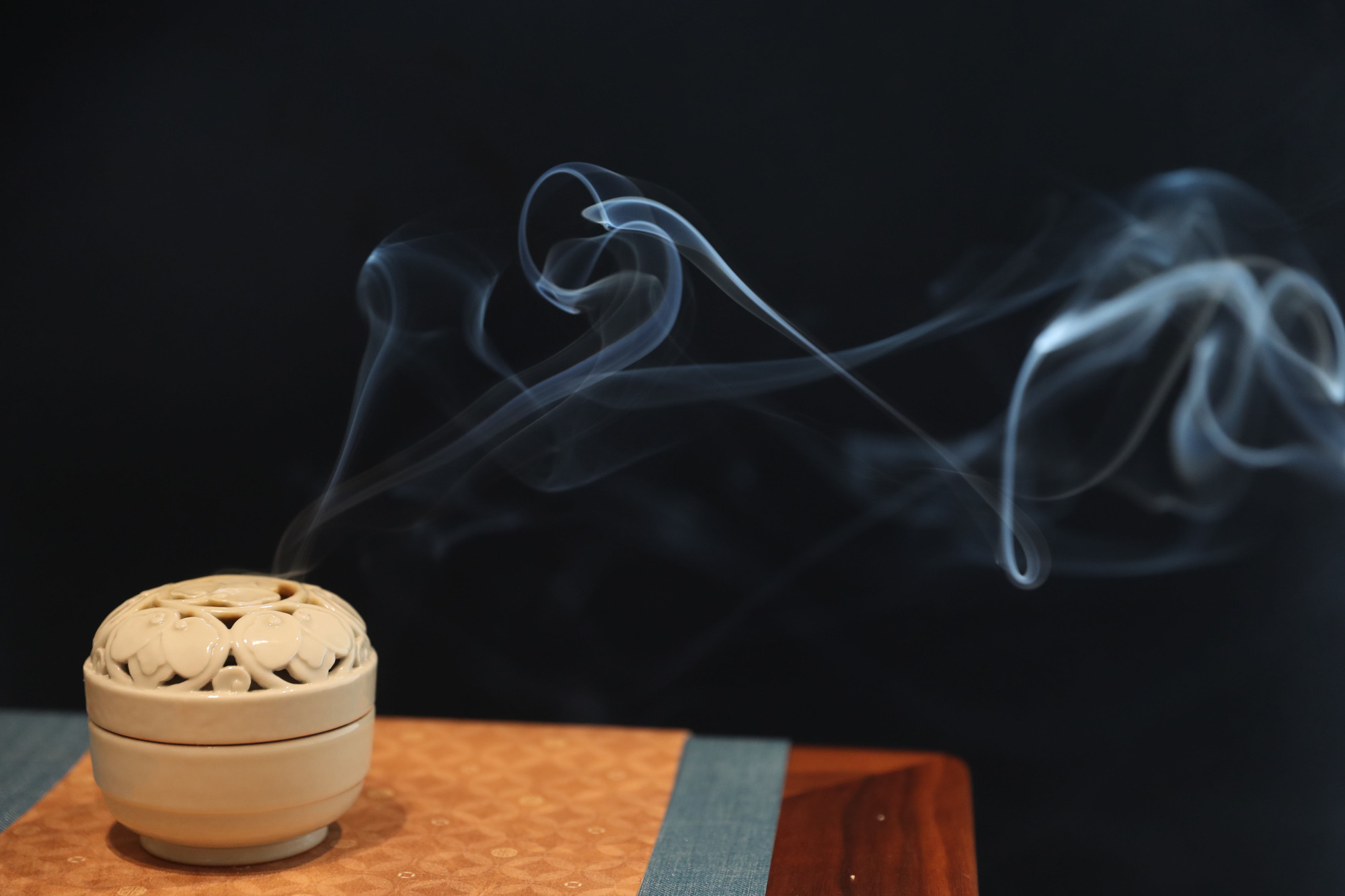 研究香文化20年宁波这位香道师想把制香打造成非遗技艺